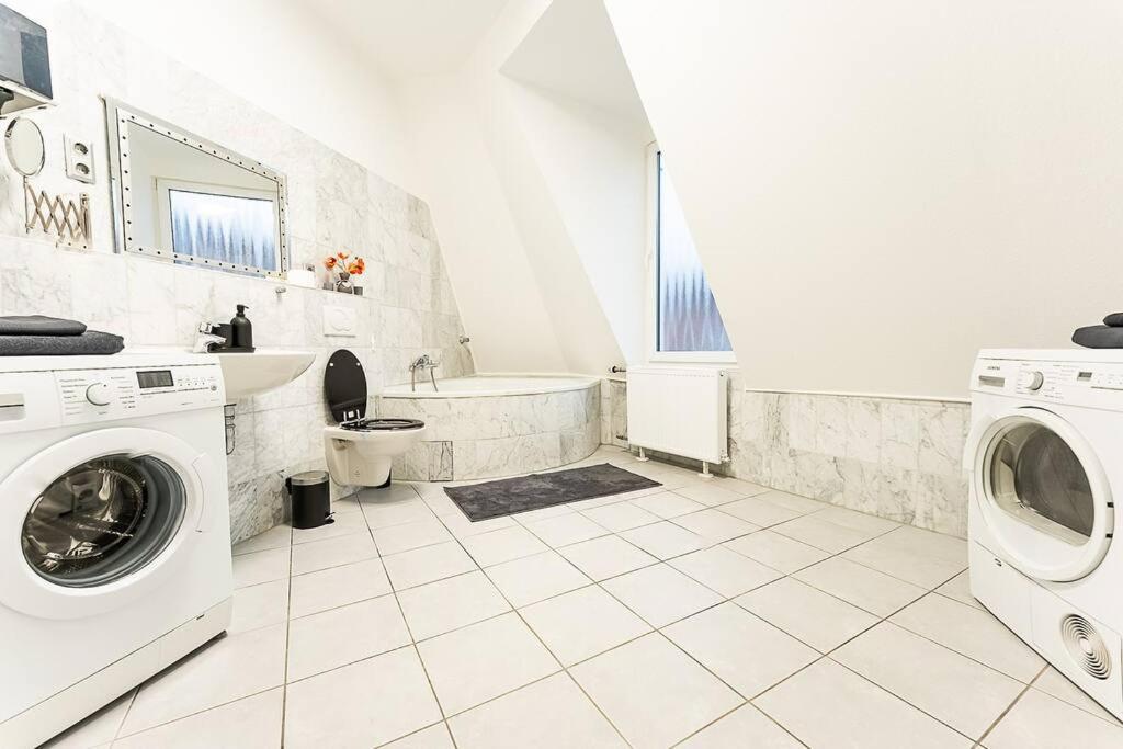 Loft Mit Billard-Tisch Und Ps4 Apartment Wuppertal Ngoại thất bức ảnh