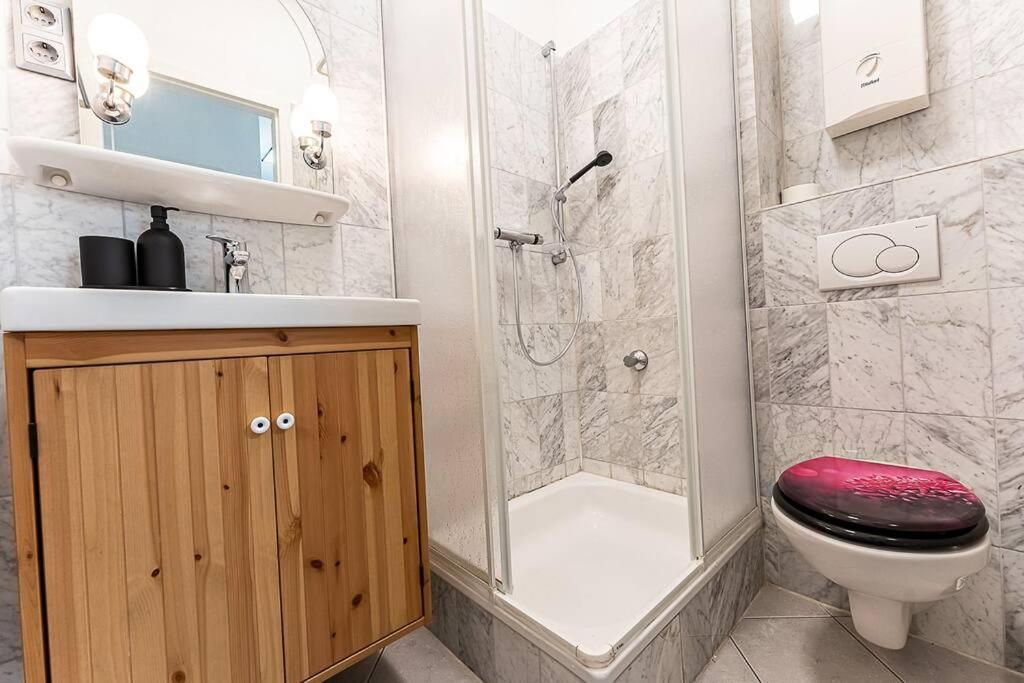 Loft Mit Billard-Tisch Und Ps4 Apartment Wuppertal Ngoại thất bức ảnh