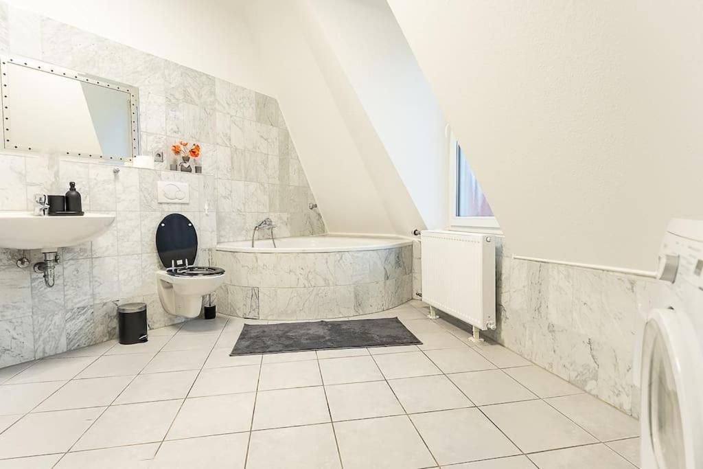 Loft Mit Billard-Tisch Und Ps4 Apartment Wuppertal Ngoại thất bức ảnh