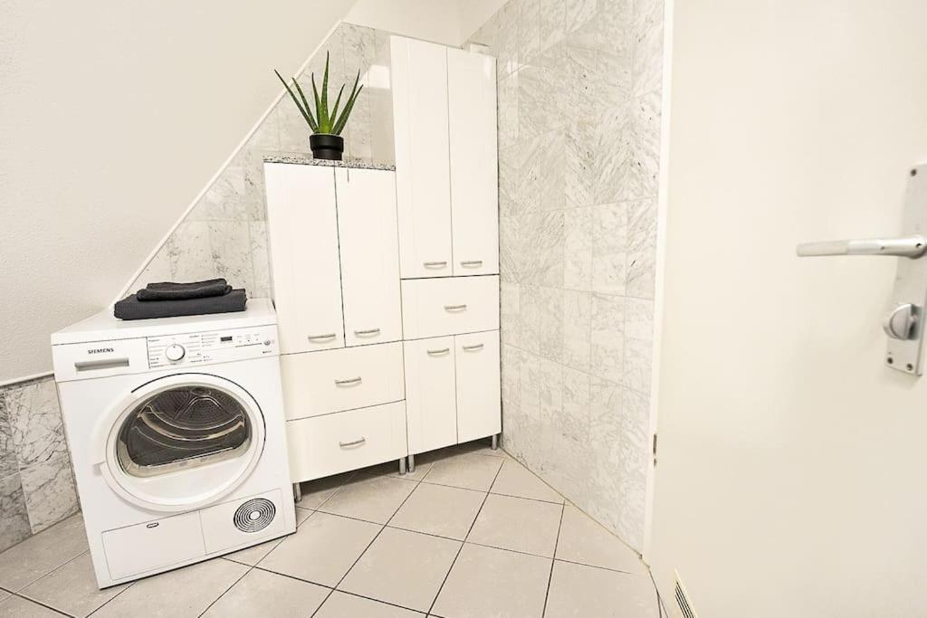 Loft Mit Billard-Tisch Und Ps4 Apartment Wuppertal Ngoại thất bức ảnh