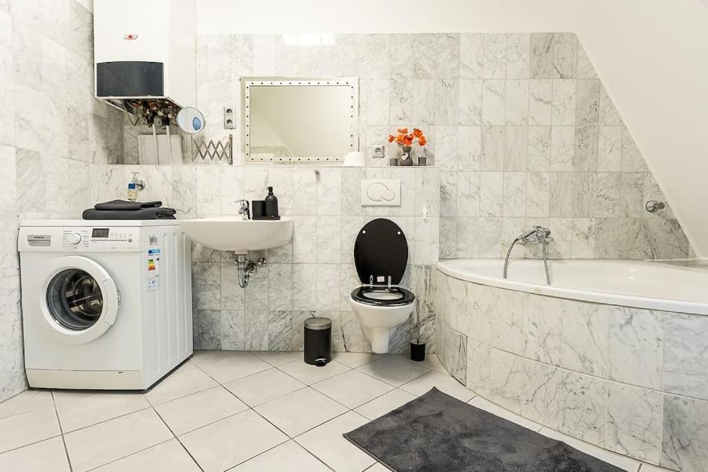 Loft Mit Billard-Tisch Und Ps4 Apartment Wuppertal Ngoại thất bức ảnh
